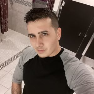 Meet your Posher, Bruce